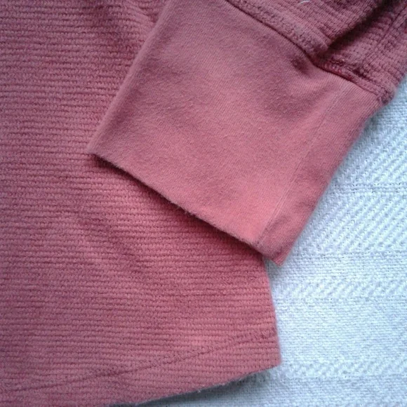 LL Bean Pink Waffle Knit Henley L - Picture 4 of 5